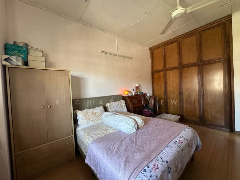 Rumah Teres 2 Tingkat untuk Dijual di SS 23, Taman Sea (Petaling Jaya) - Richard Liew - Bedroom - PropertyGuru.com.my