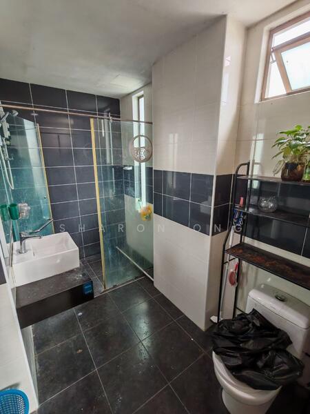 Service Residence for Sale at The Astaka @ 1 Bukit Senyum - Sharon Ong - Bathroom - PropertyGuru.com.my