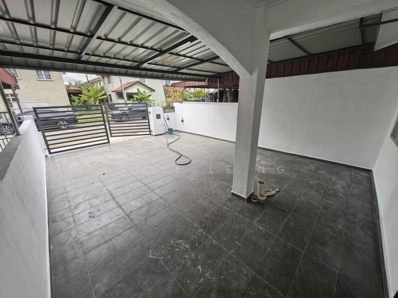 Jalan Nusaria Gelang Patah Medium Cost Fully Renovated - 2