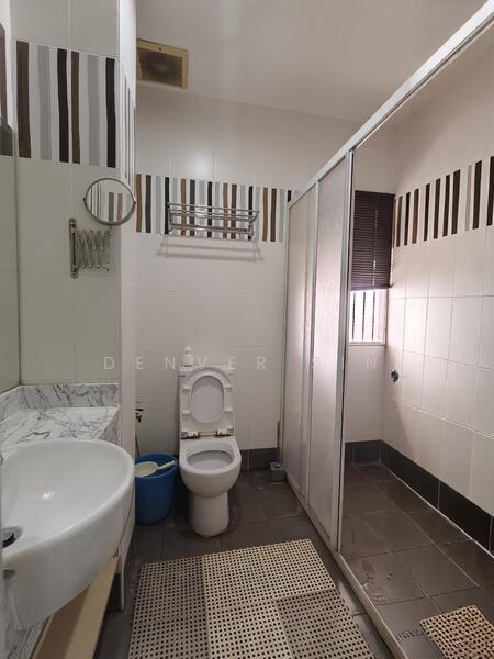 Rumah Teres 2 Tingkat untuk Dijual di Ampang (Selangor) - Denver Sin - Bathroom - PropertyGuru.com.my