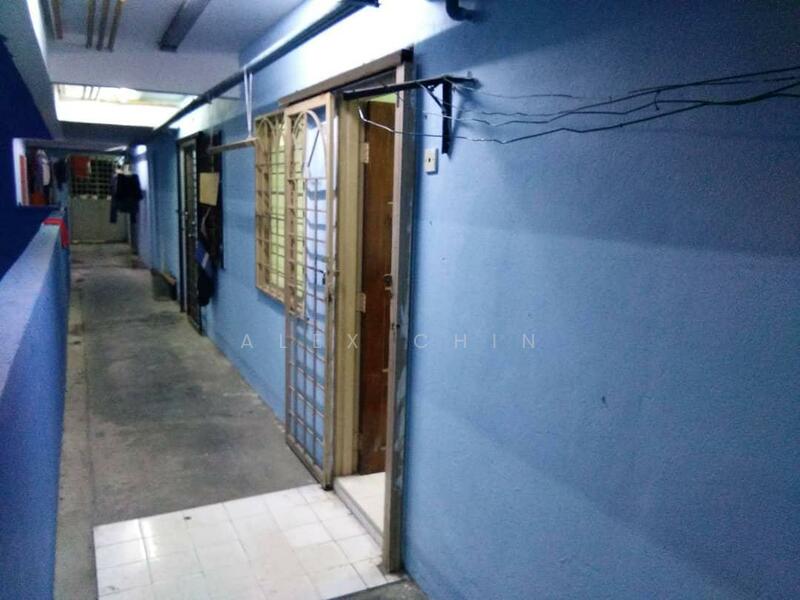 Apartment for Rent at Apartment Sri Rakyat - Alex Chin - Corridor - PropertyGuru.com.my