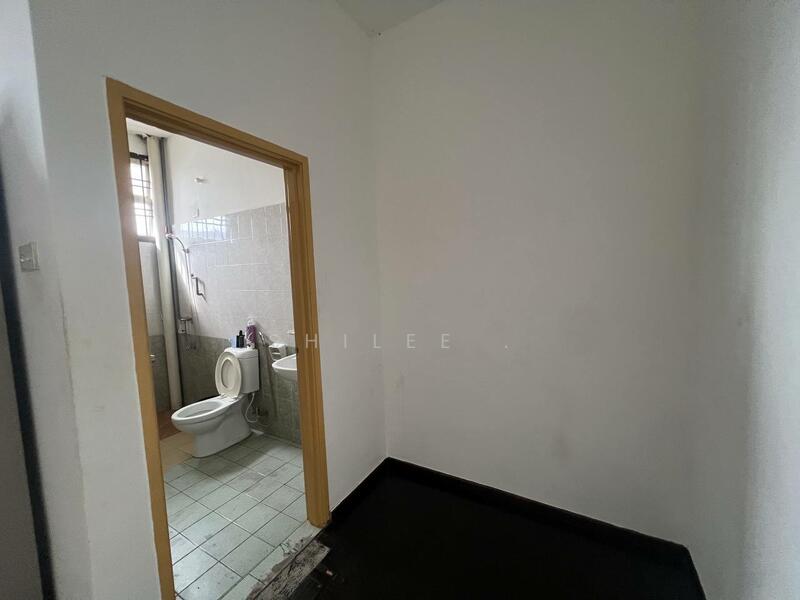 2-storey Terraced House for Sale in Bandar Seri Alam (Masai) - Shilee . - Bathroom - PropertyGuru.com.my