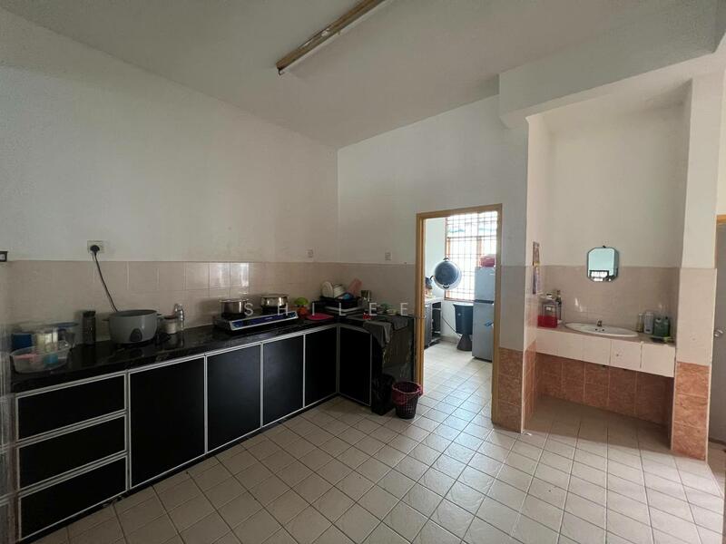 2-storey Terraced House for Sale in Bandar Seri Alam (Masai) - Shilee . - Kitchen - PropertyGuru.com.my