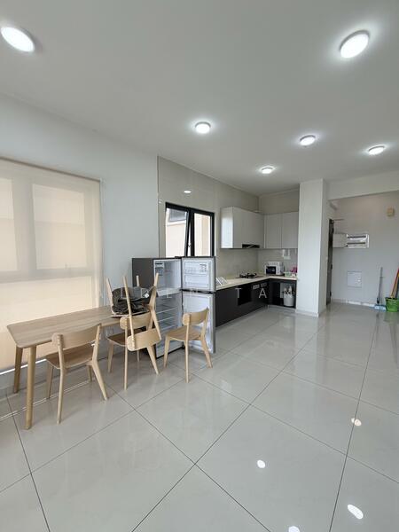 Condominium for Rent at Bay Point @ Country Garden Danga Bay - Aiden Tan - Kitchen - PropertyGuru.com.my