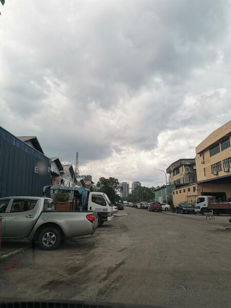 For Sale - Kawasan Perusahaan Seri Kembangan