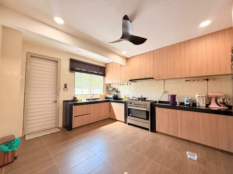 2-storey Terraced House for Sale in Bandar Country Homes (Rawang) - Evelyn Khoo - Kitchen - PropertyGuru.com.my