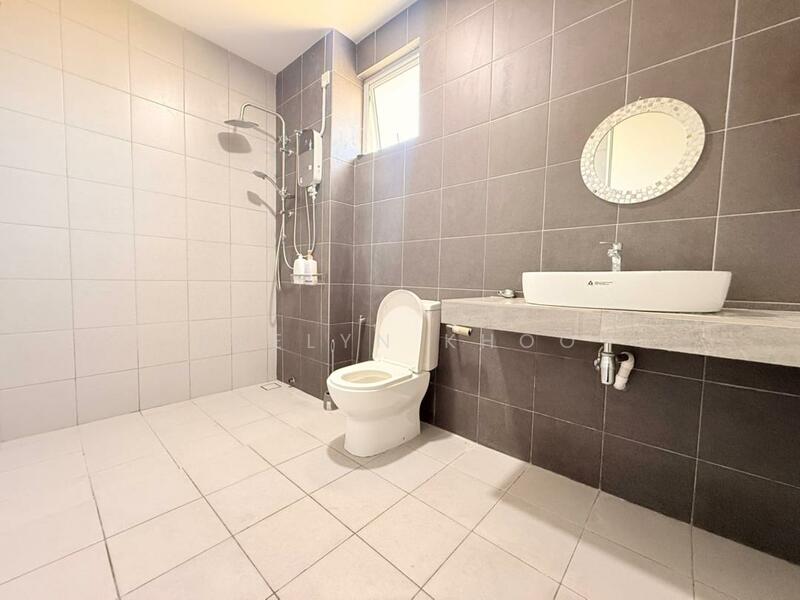 2-storey Terraced House for Sale in Bandar Country Homes (Rawang) - Evelyn Khoo - Bathroom - PropertyGuru.com.my