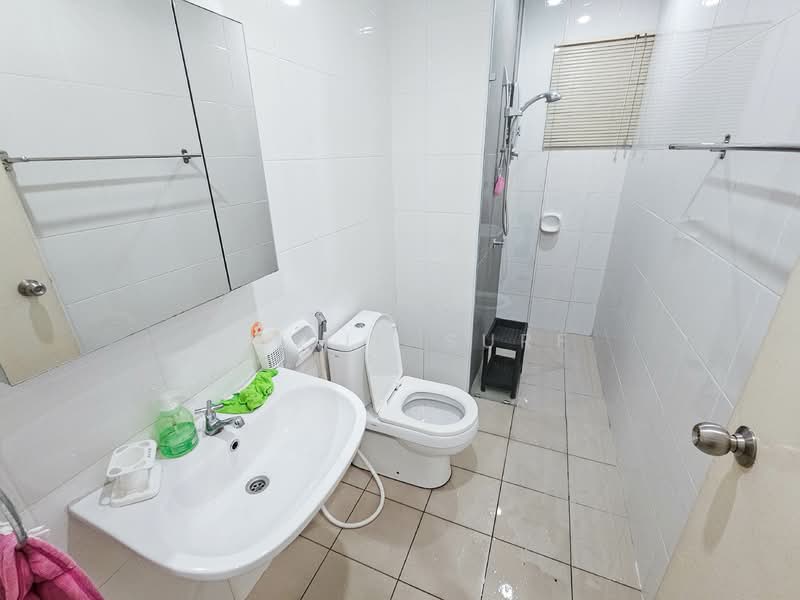 Condominium for Sale at Subang Parkhomes - Lee Jo Surf - Bathroom - PropertyGuru.com.my