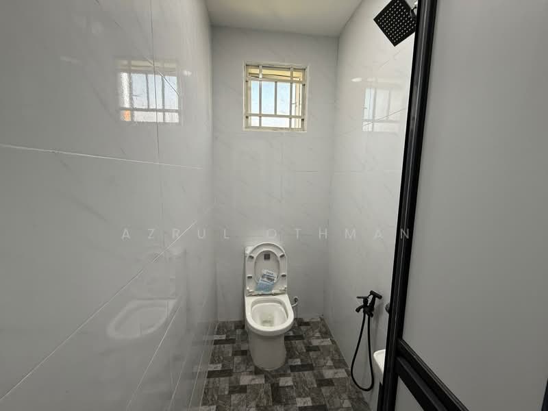Rumah Teres 1 Tingkat untuk Dijual di Taman Panchor Jaya (Paroi) - Azrul Othman - Bathroom - PropertyGuru.com.my