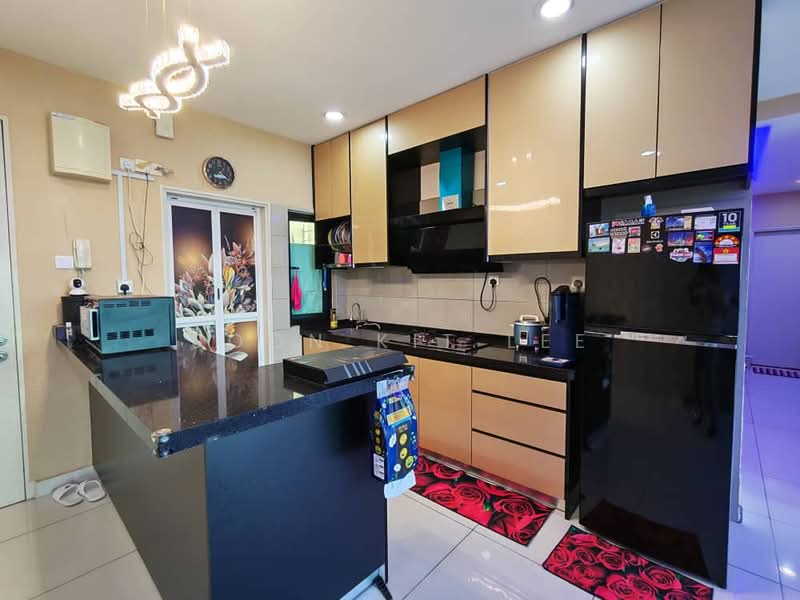 Condominium for Sale at Lake Vista Residence (Tasik Vista Residen) - Keith Lee - Kitchen - PropertyGuru.com.my