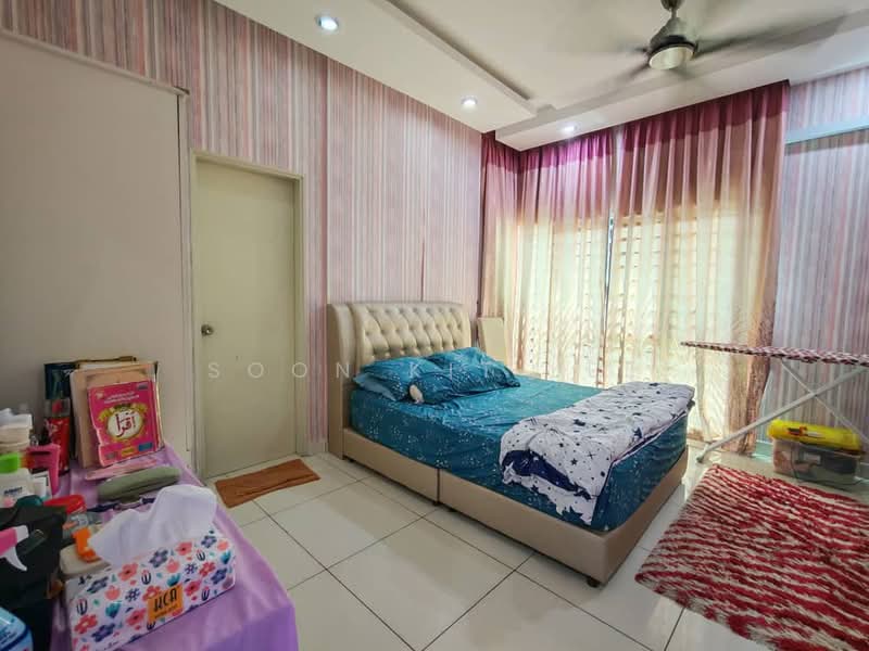 Condominium for Sale at Lake Vista Residence (Tasik Vista Residen) - Keith Lee - Bedroom - PropertyGuru.com.my