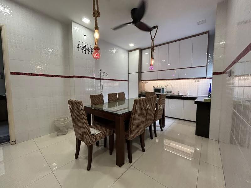 Twin Villas for Sale in Kota Kemuning (Shah Alam) - Anjoe Tang - Dining Room - PropertyGuru.com.my