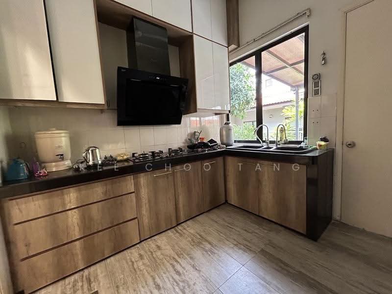Twin Villas for Sale in Kota Kemuning (Shah Alam) - Anjoe Tang - Kitchen - PropertyGuru.com.my