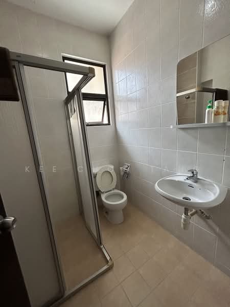 Twin Villas for Sale in Kota Kemuning (Shah Alam) - Anjoe Tang - Bathroom - PropertyGuru.com.my