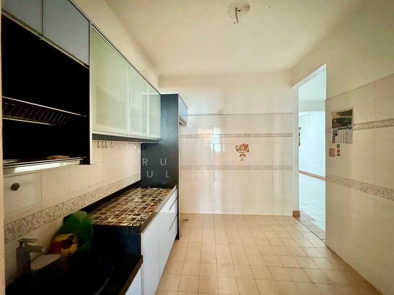 Kota Kemuning FREEHOLD Double Storey House Jalan Anggerik Aranda Kota Kemuning untuk Untuk Dijual - RM 560,000, Feb 2026 - Kitchen - PropertyGuru.com.my