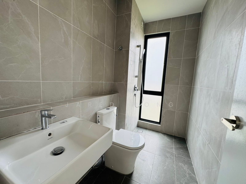 Semi-Detached House for Sale in Cyberjaya (Selangor) - Jared Wong - Bathroom - PropertyGuru.com.my