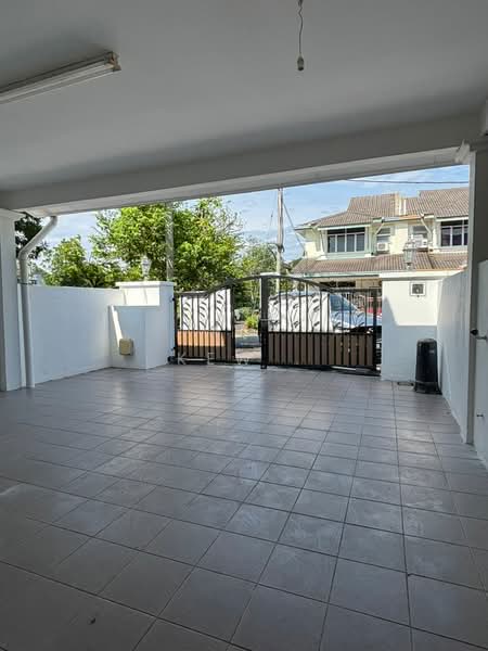 Rumah Teres untuk Dijual di Taman Jelok Impian (Kajang) - Kew . - Exterior - PropertyGuru.com.my