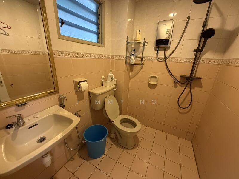 Bandar Sungai Long untuk Untuk Dijual - RM 650,000, Mac 2026 - Bathroom - PropertyGuru.com.my