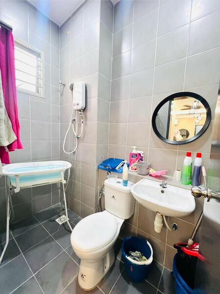 Apartment for Sale at Idaman Abadi - Nadiah Mohamad Anuar - Bathroom - PropertyGuru.com.my