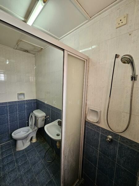 Anggerik Villa 2 Apartment untuk Untuk Disewa - RM 1,050 /bulan, Feb 2026 - Bathroom - PropertyGuru.com.my