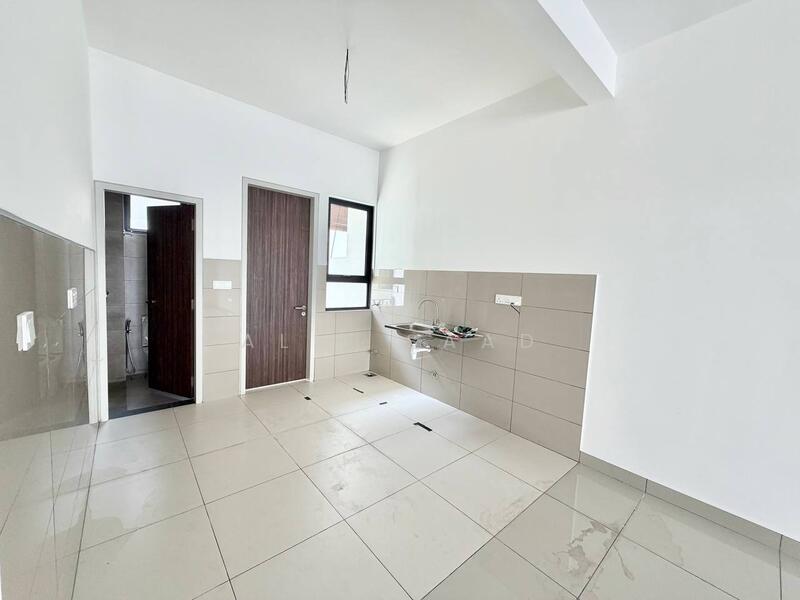 Terraced House for Sale in Sungai Buloh (Selangor) - Alif Saad - Kitchen - PropertyGuru.com.my