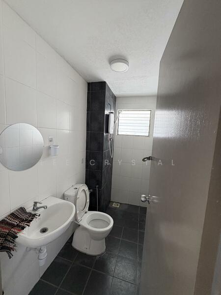 Condominium for Rent at Ameera Residence - Lee Crystal - Bathroom - PropertyGuru.com.my