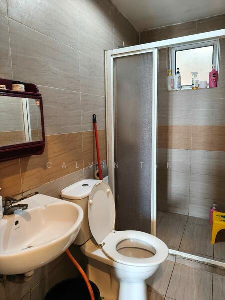 Condominium for Sale at Dynasty Garden Condominium - Calvin Tan - Bathroom - PropertyGuru.com.my