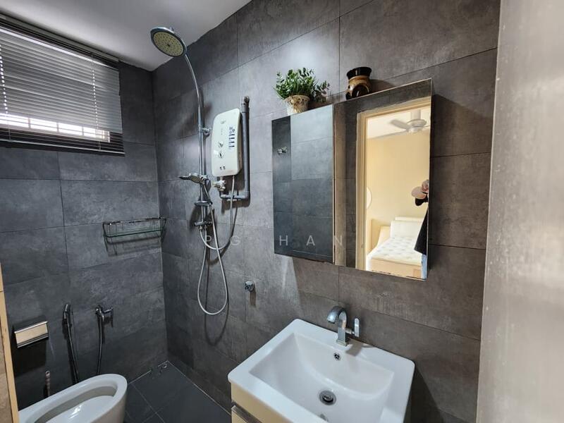 Taman Puncak Jalil untuk Untuk Disewa - RM 2,200 /bulan, Mac 2026 - Bathroom - PropertyGuru.com.my