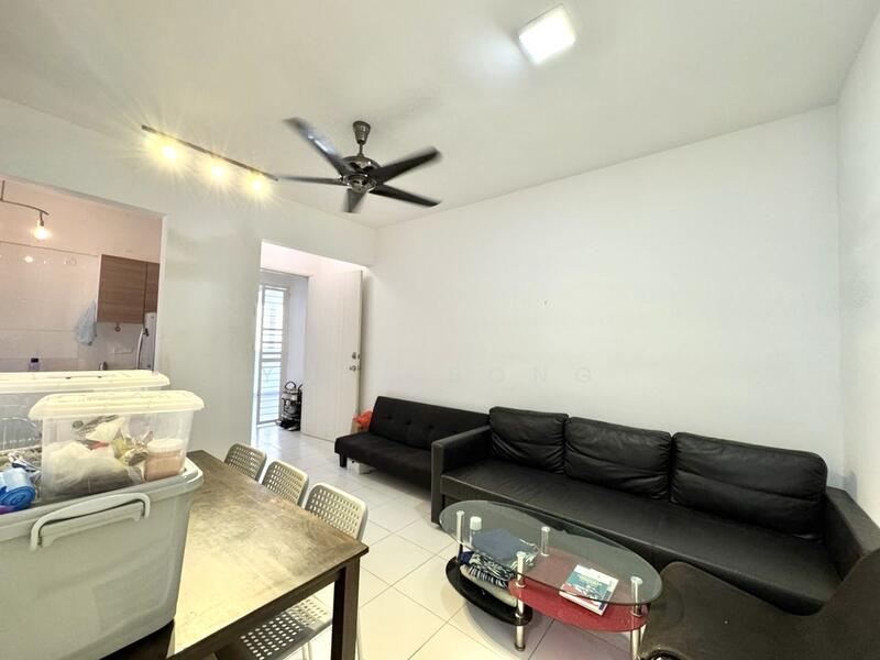 i-Santorini untuk Untuk Dijual - RM 530,000, Apr 2026 - Living Room - PropertyGuru.com.my