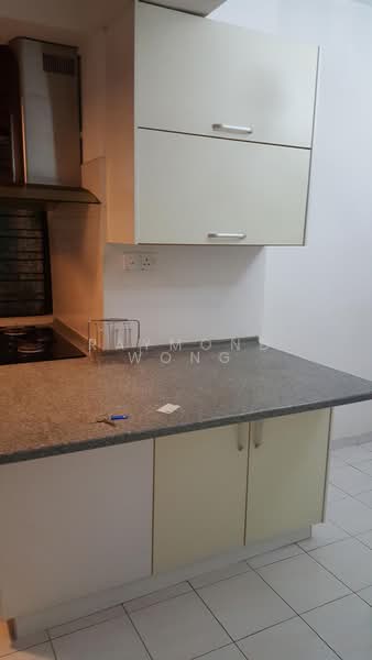 Kondominium untuk Dijual di Vista Millennium Condominium - Raymond Wong - Kitchen - PropertyGuru.com.my