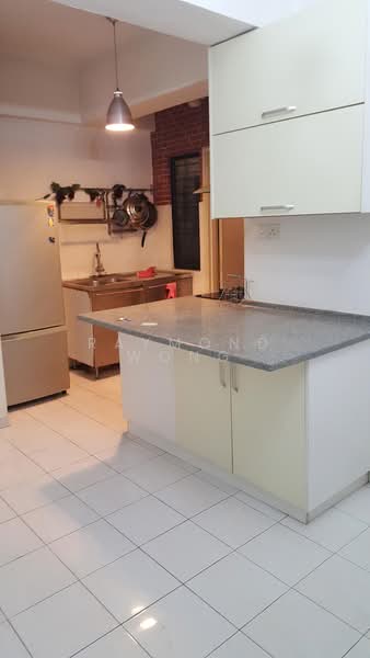 Kondominium untuk Dijual di Vista Millennium Condominium - Raymond Wong - Kitchen - PropertyGuru.com.my