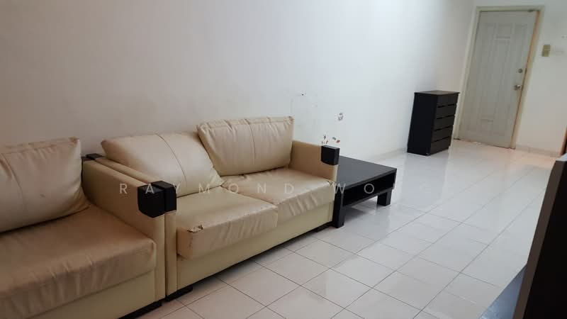 Kondominium untuk Dijual di Vista Millennium Condominium - Raymond Wong - Living Room - PropertyGuru.com.my