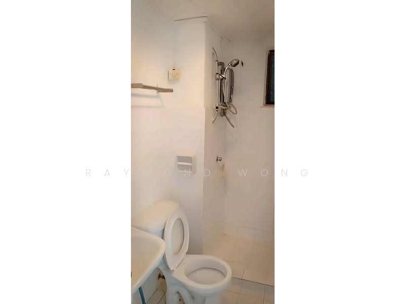 Kondominium untuk Dijual di Vista Millennium Condominium - Raymond Wong - Bathroom - PropertyGuru.com.my
