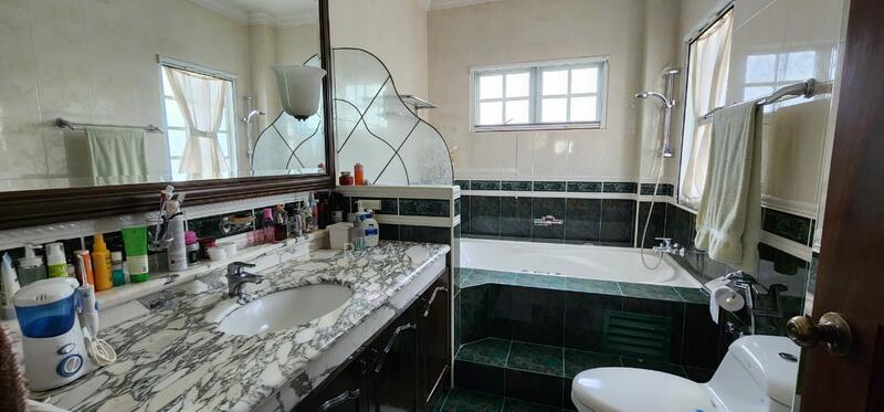 Bungalow House untuk Dijual di Bukit Damansara (Damansara Heights) - Gerald Ng - Bathroom - PropertyGuru.com.my