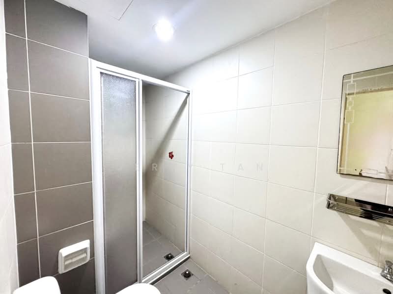 Condominium for Rent at Elit Heights @ Bayan City - Jerry Tan - Bathroom - PropertyGuru.com.my