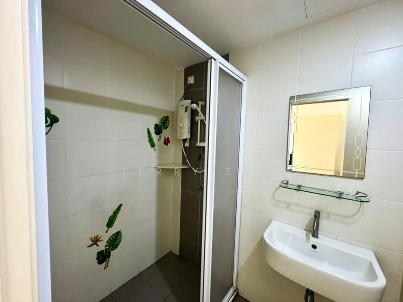 Condominium for Rent at Elit Heights @ Bayan City - Jerry Tan - Bathroom - PropertyGuru.com.my