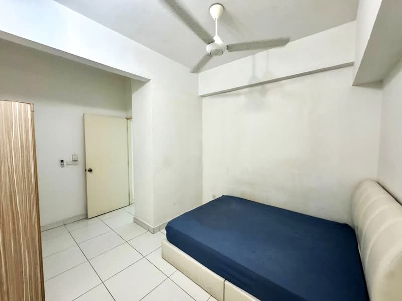 Condominium for Rent at Elit Heights @ Bayan City - Jerry Tan - Bedroom - PropertyGuru.com.my
