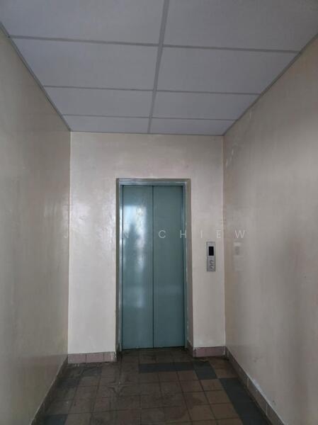 Shop for Sale in Klang (Selangor) - Jenn Chiew - lift - PropertyGuru.com.my