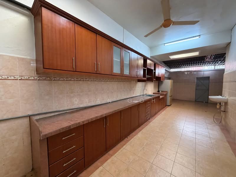 Rumah Teres 1-Tingkat untuk Dijual di Taman Jelutong (Jelutong) - Qyan Goh - Kitchen - PropertyGuru.com.my