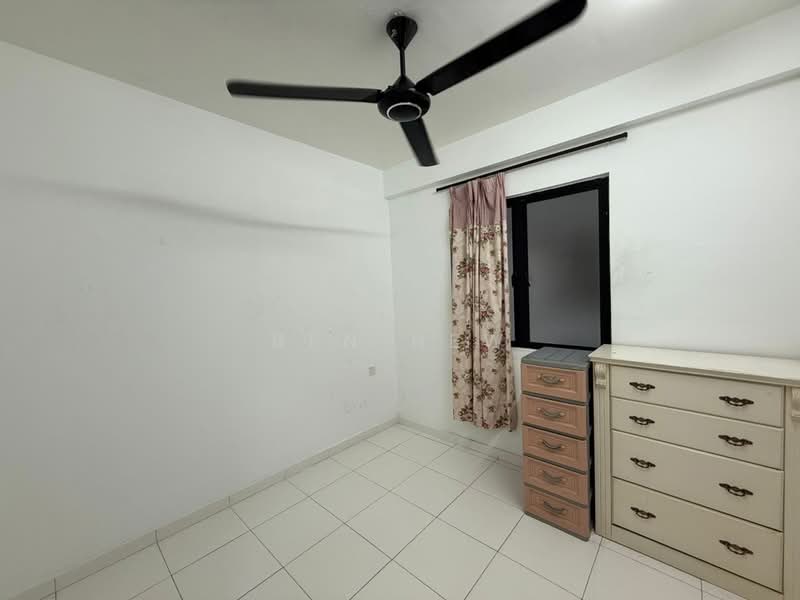 TRI PINNACLE untuk Untuk Dijual - RM 300,000, Mac 2026 - Bedroom - PropertyGuru.com.my
