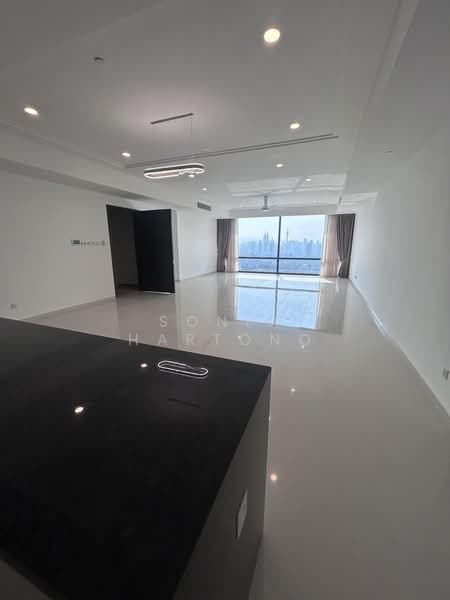 Servis Apartment untuk Disewa di Pavilion Damansara Heights - Sonia Hartono - Living Room - PropertyGuru.com.my