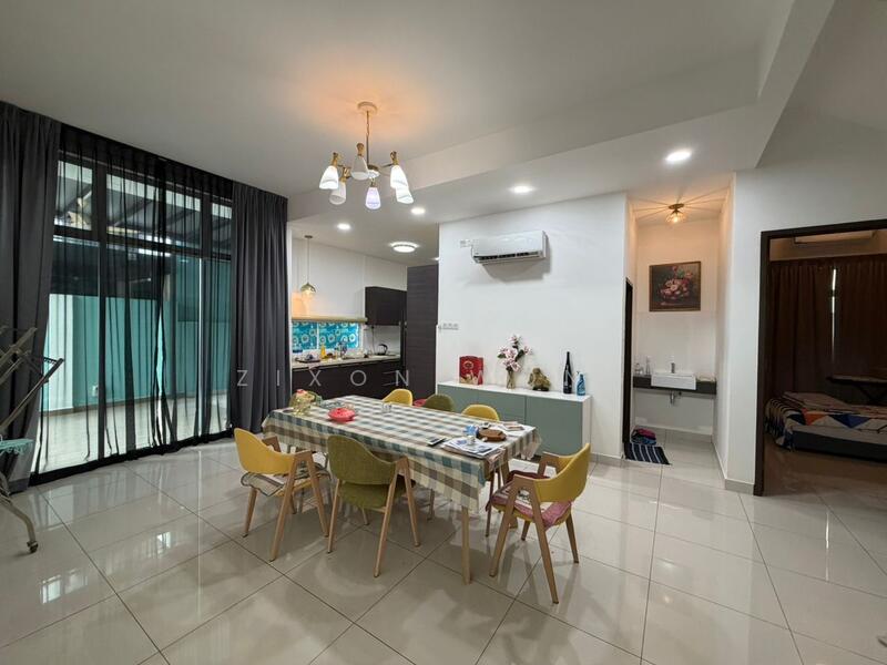 Aster @ Seri Austin untuk Untuk Dijual - RM 1,800,000, Feb 2026 - Dining Room - PropertyGuru.com.my