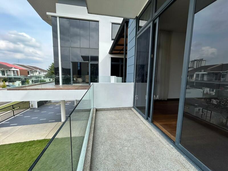 Bungalow House untuk Dijual di Iskandar Puteri (Nusajaya) (Johor) - Queena Sim - Balcony - PropertyGuru.com.my