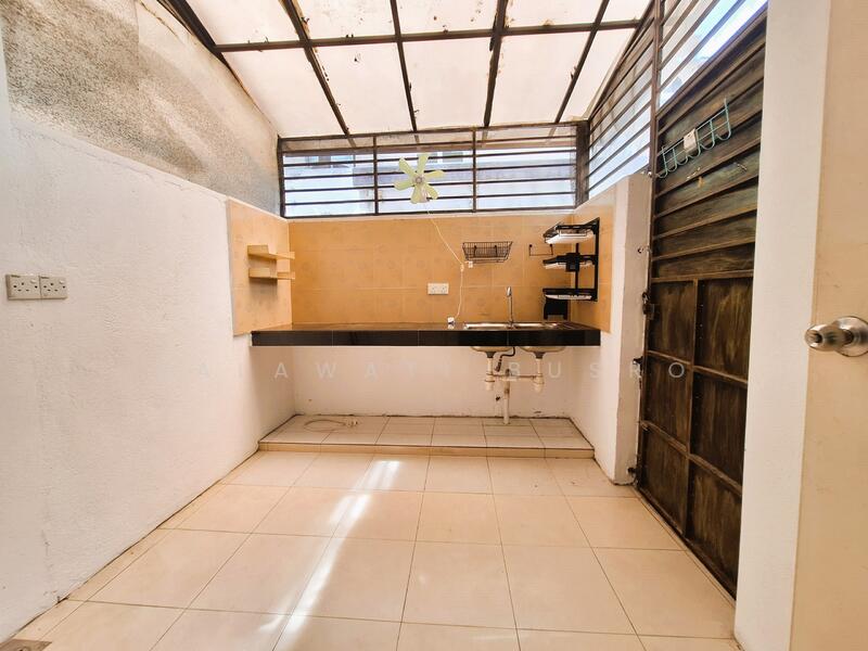2-storey Terraced House for Rent in U12, Taman Cahaya Alam (Shah Alam) - Salawati Busro - Kitchen - PropertyGuru.com.my
