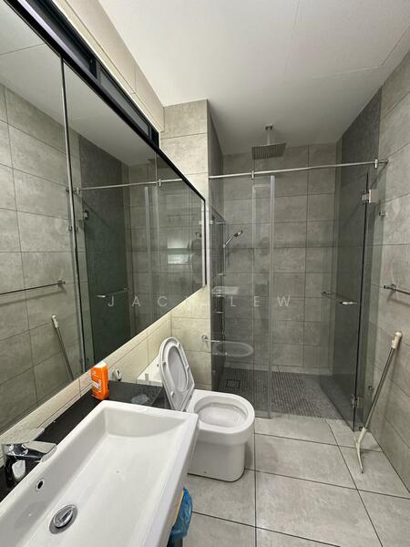 Service Residence for Sale at The Sentral Suites - Jack Lew - Bathroom - PropertyGuru.com.my