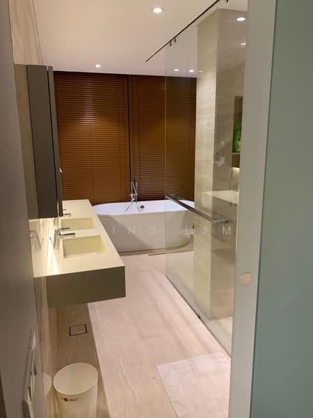 Shorefront Residences untuk Untuk Disewa - RM 7,500 /bulan, Feb 2026 - Bathroom - PropertyGuru.com.my