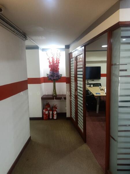Shop / Office for Sale in Ampang (Kuala Lumpur) - Angeline S B Lau - Corridor - PropertyGuru.com.my