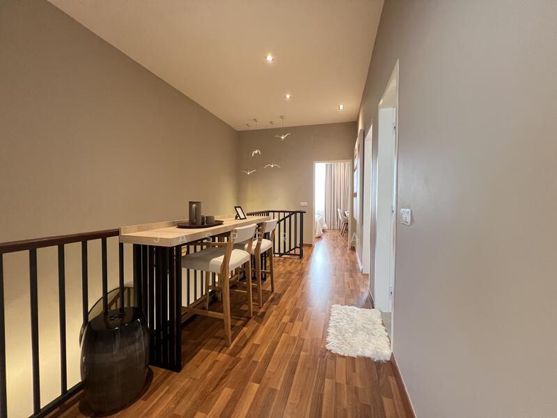 2-storey Terraced House for Sale in Semenyih (Selangor) - Jasper Tan - Corridor - PropertyGuru.com.my