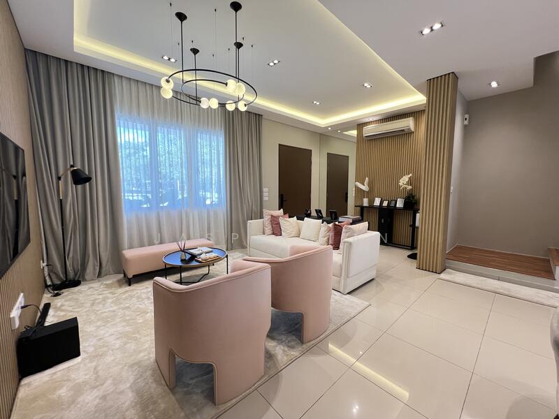 2-storey Terraced House for Sale in Semenyih (Selangor) - Jasper Tan - Living Room - PropertyGuru.com.my