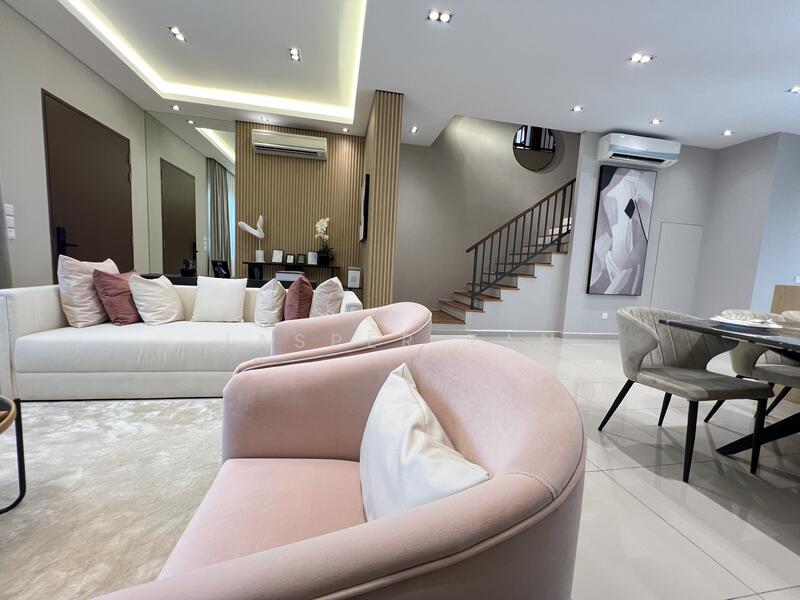 2-storey Terraced House for Sale in Semenyih (Selangor) - Jasper Tan - Living Room - PropertyGuru.com.my